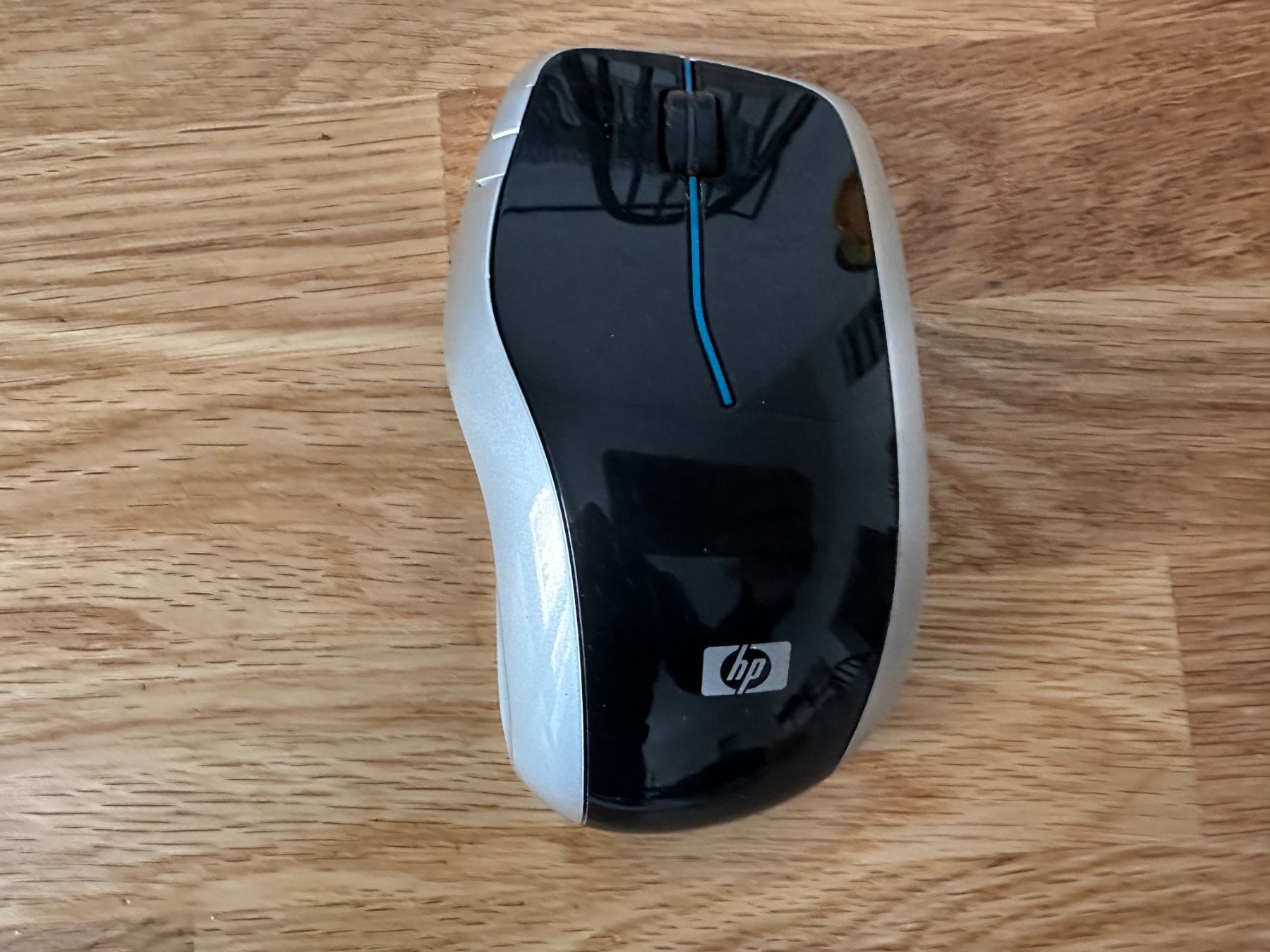 Hewlett Packard Mouse: Ab1CHF - HP KT400AA Mechanical Wheel Mouse – Usato da Lausanne venduto da brixton