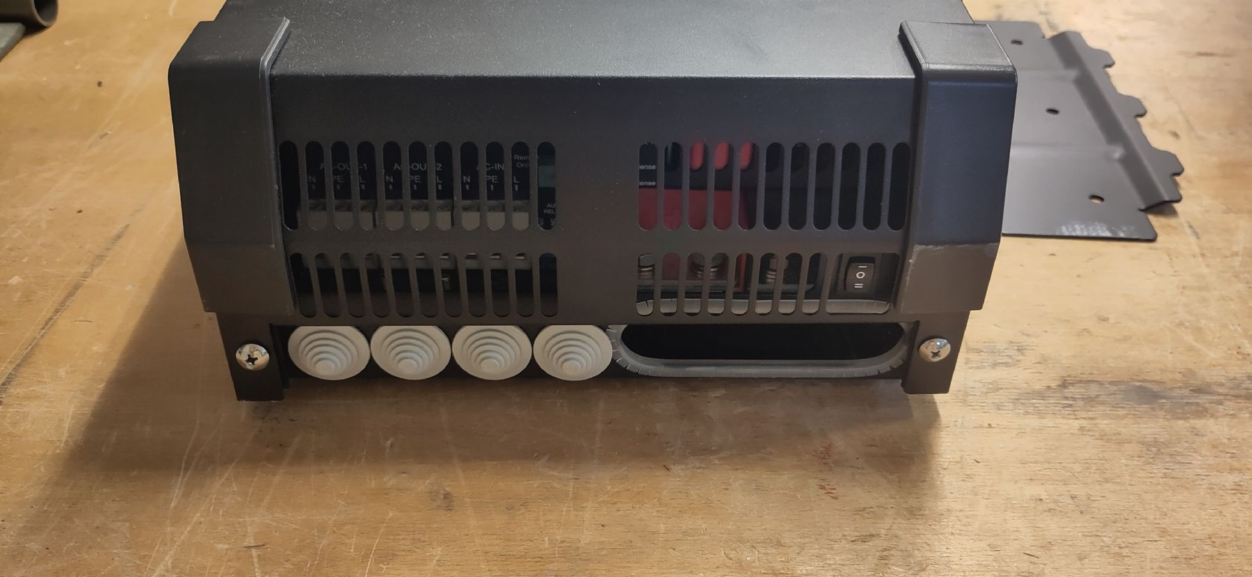 Victron Inverter: Victron Multiplus 2 12V 3000VA – Usato da Innertkirchen venduto da robi15blue 4
