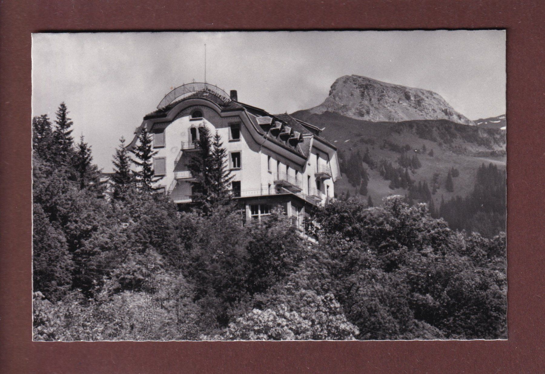 Cartoline postali: HASLIBERG - Hotel Schweizerhof Hohfluh – Usato da Pully venduto da nicecards