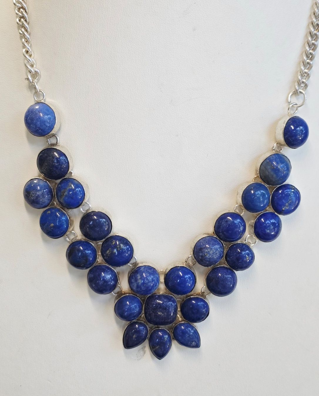 Catenine: Halskette Lapislazuli Silber Collier neuwertig – Nuovo (secondo la descrizione) da Zürich venduto da Bieter04