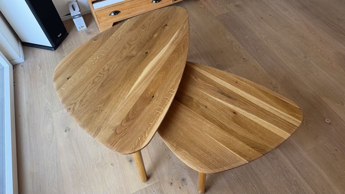 Set de table et chaises: 2er Set Couchtisch aus Eiche massiv – D'occasion à Zuchwil par Chrampfi1 4