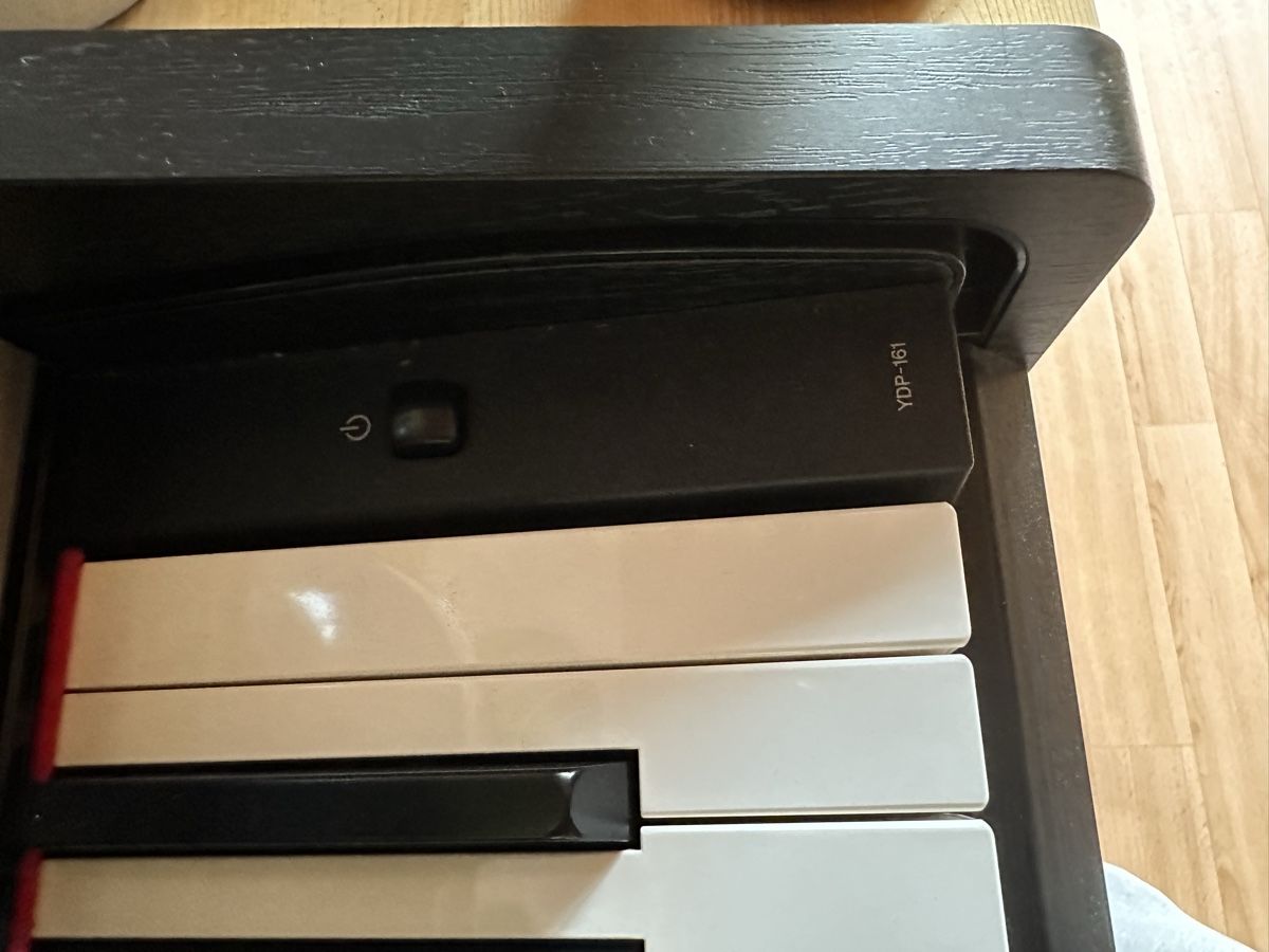 Yamaha Strumenti musicali: Yamaha Arius E-Klavier – Usato da Pragg-Jenaz venduto da eri_2vjy 3