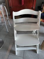 Hauck Alpha+ Hochstuhl mit Tray, Gurt und Sitzpolster