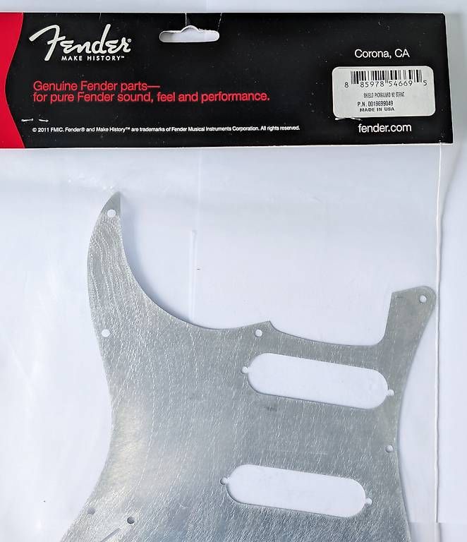 Fender Strumenti musicali: Fender Pickguard Shield pour '62 Strat – Nuovo e nell'imballaggio originale da Torny le Grand venduto da cla_w6np 2
