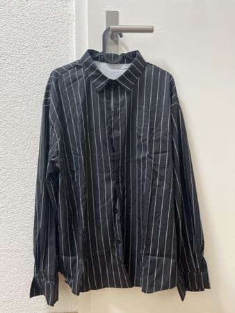 Schickes Hemd mit Streifen, Grösse M – Top Zustand!