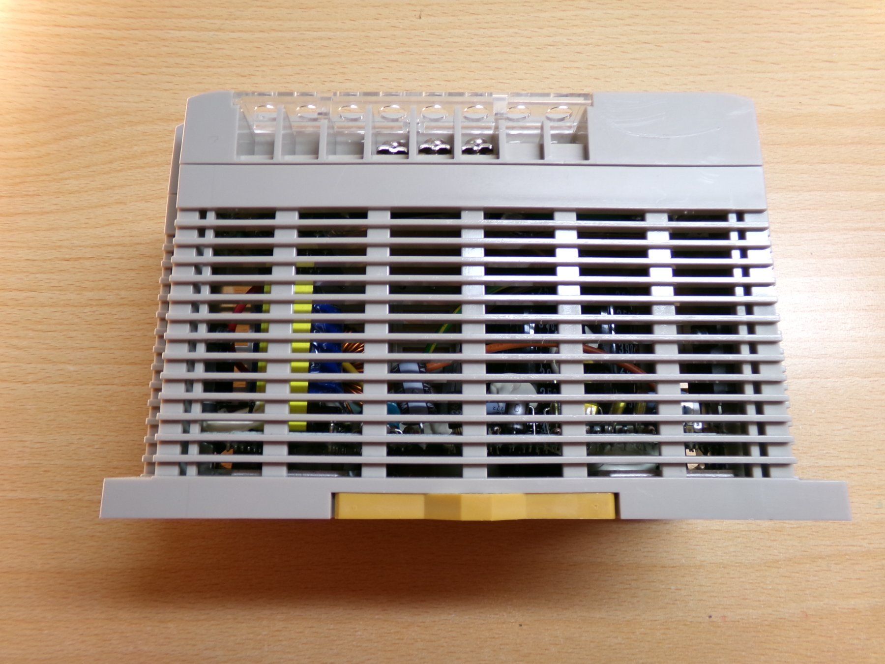 Omron Elektronikbauteile: Spannungsversorgung 24V 4,2A Omron – Gebraucht aus Hombrechtikon von Maloev17 2