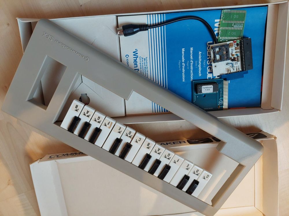 Commodore 64 piano keyboard overlay und Cynthcard u.s.w Kaufen auf