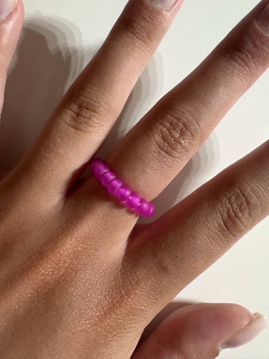 Ringe: Elastischer Perlenring in leuchtendem Lila – Neu (gemäss Beschreibung) aus Winterthur von nik_pr58 1