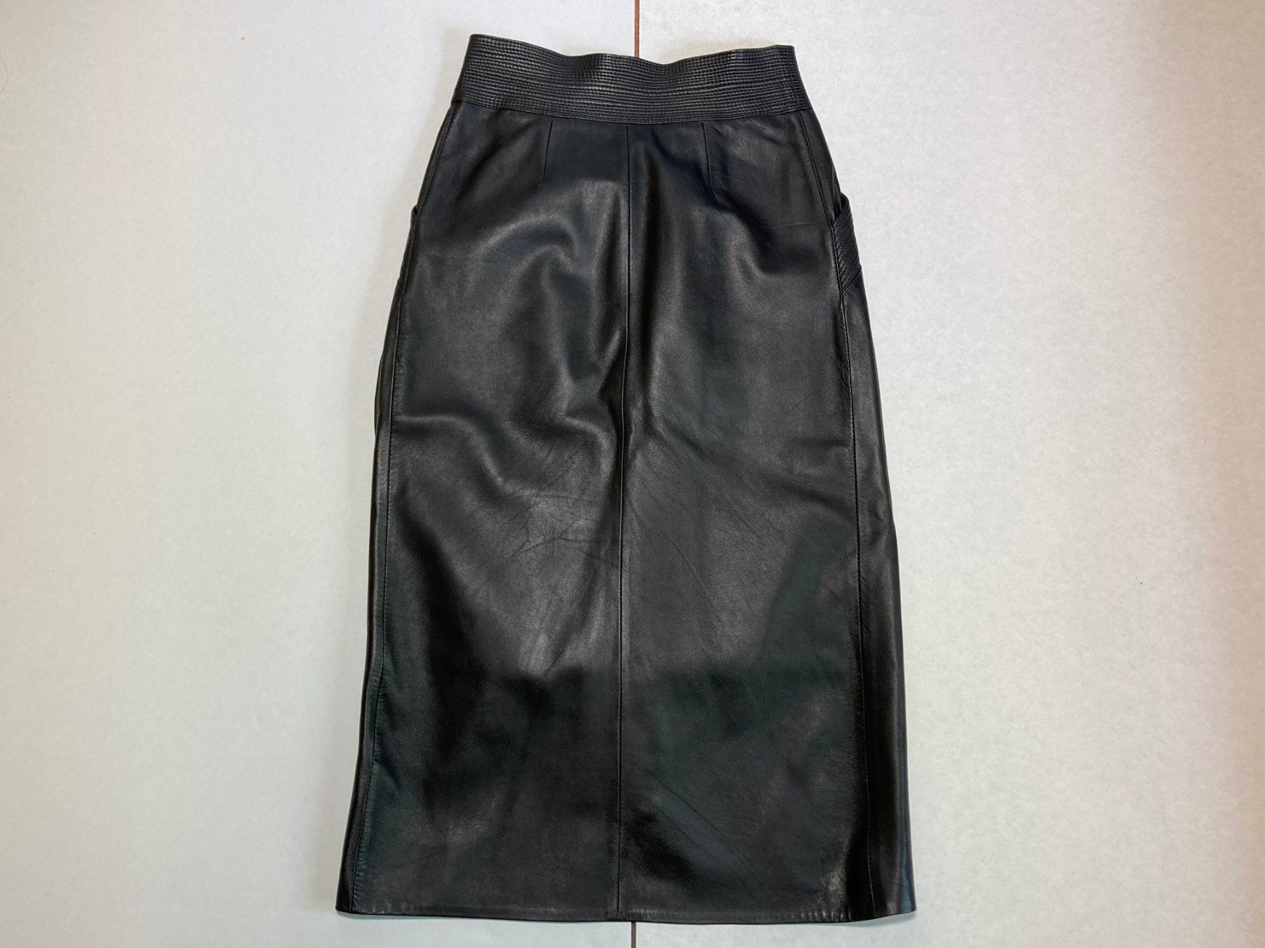 Saint Laurent Vestiti: Vintage YSL Leder Kleid Gr.S – Usato da Zürich venduto da le_souk 1