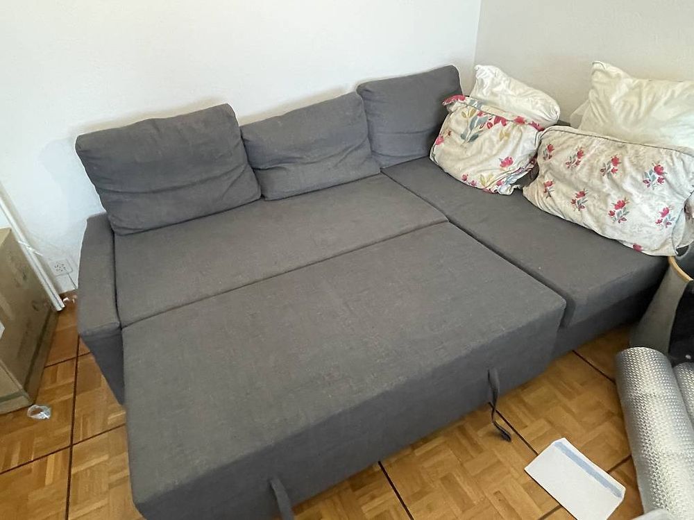 Divano letto angolare IKEA grigio cuscini IKEA (Usato) a