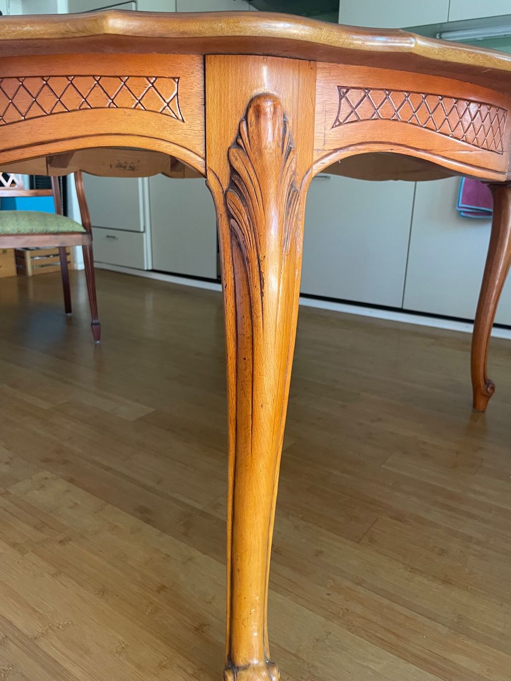 Tavoli: Tisch rund/oval Kirschbaum, wunderschön – Usato da Wettingen venduto da FeeSylvia7 4