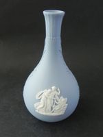 Schöne Vase * JASPERWARE blau * von Wedgwood