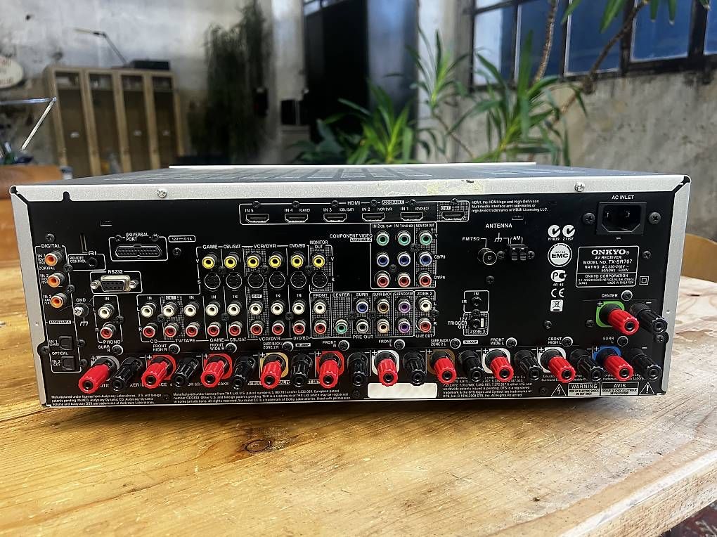 Ricevitori: AV Receiver Onkyo TX-SR 707 – Usato da luzern venduto da rattleandhum 1