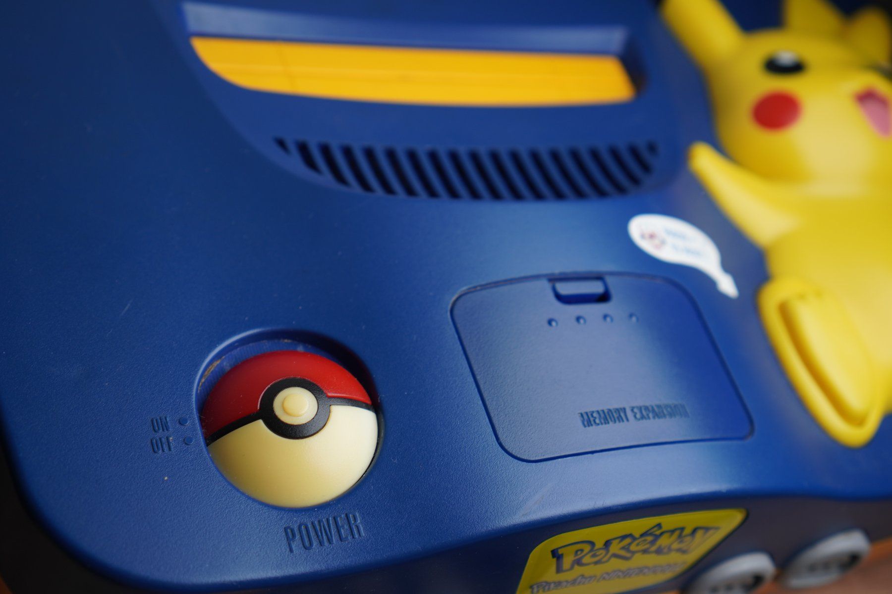 Nintendo Console: Nintendo 64 Pikachu Edition + 17 Spiele + 3 Controller – Usato da Oberwangen b. Bern venduto da pas_x72k 7