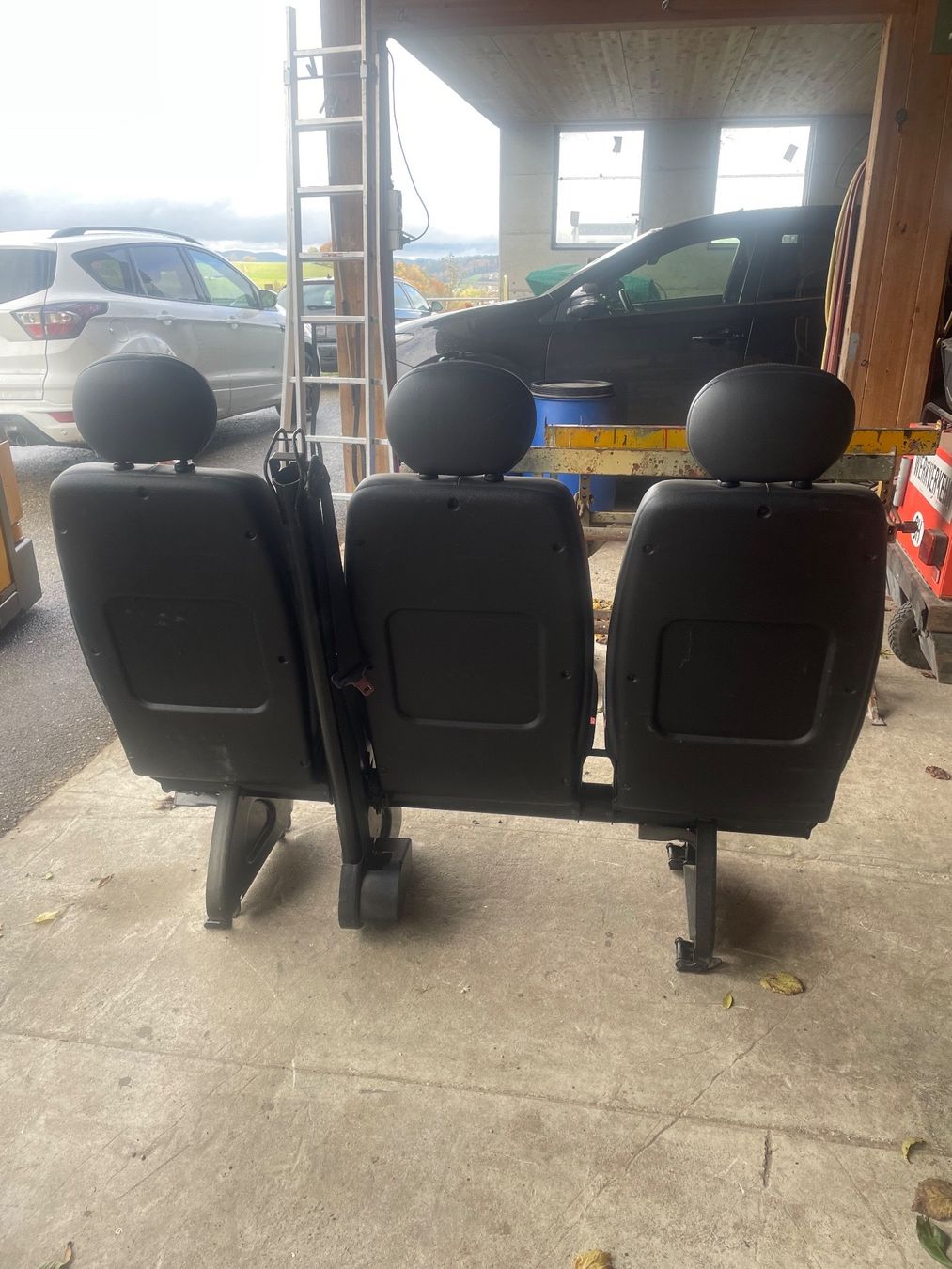 Renault Tutti i ricambio: Sitzreihe Renault Master – Usato da Madiswil venduto da bjs_90 1