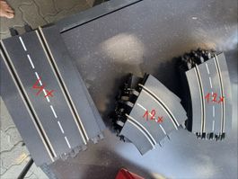 Carrera Rennbahn Schienenset Kurven und Geraden neu