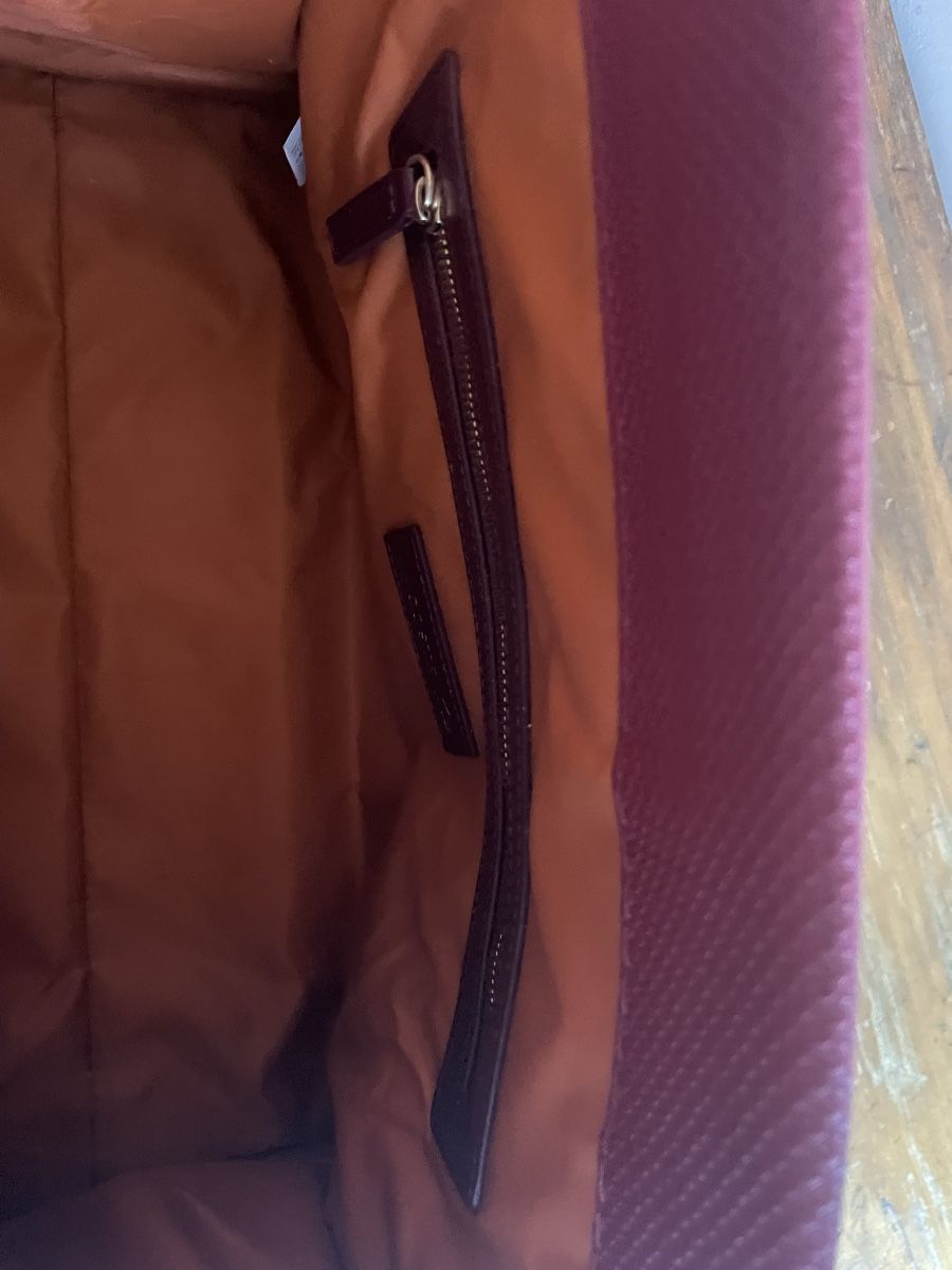 Sacs femmes: Sac Lacoste porté épaule  – Neuf (Voir description) à Genève par aud_zh2d 4