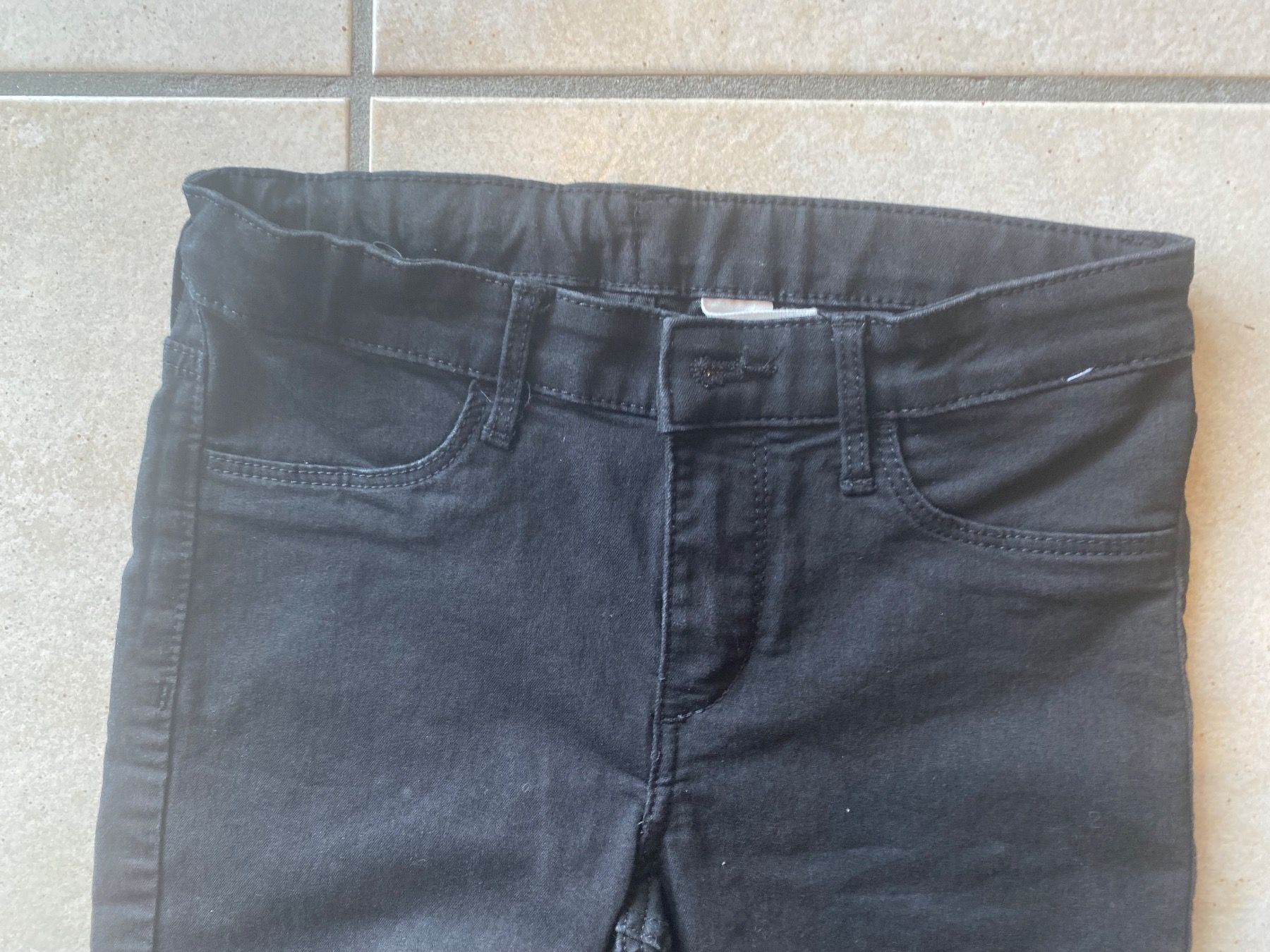 H&M Pantaloni: Pantalon 140 H&M noir Stretch – Usato da Orpund venduto da Mary8972 6
