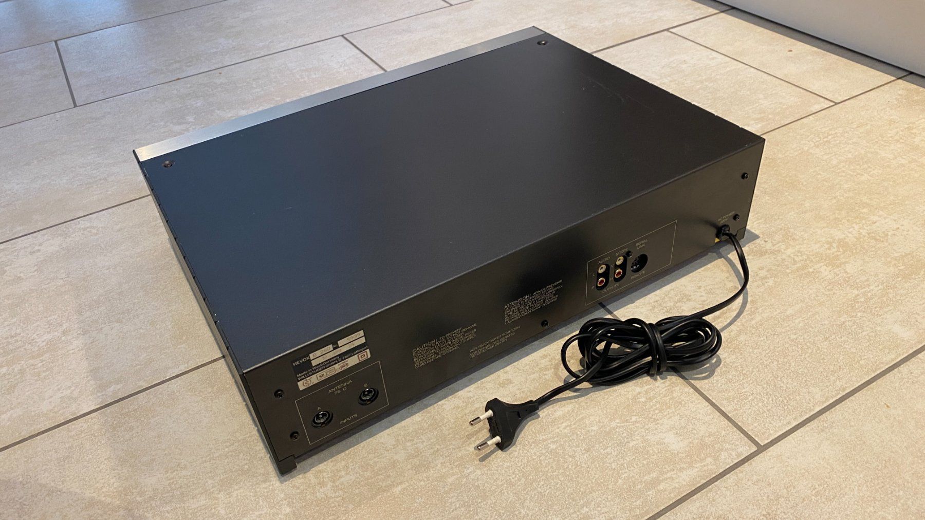 Revox Radio: Revox B260 Tuner – Usato da Effretikon venduto da Swisscanadian 3