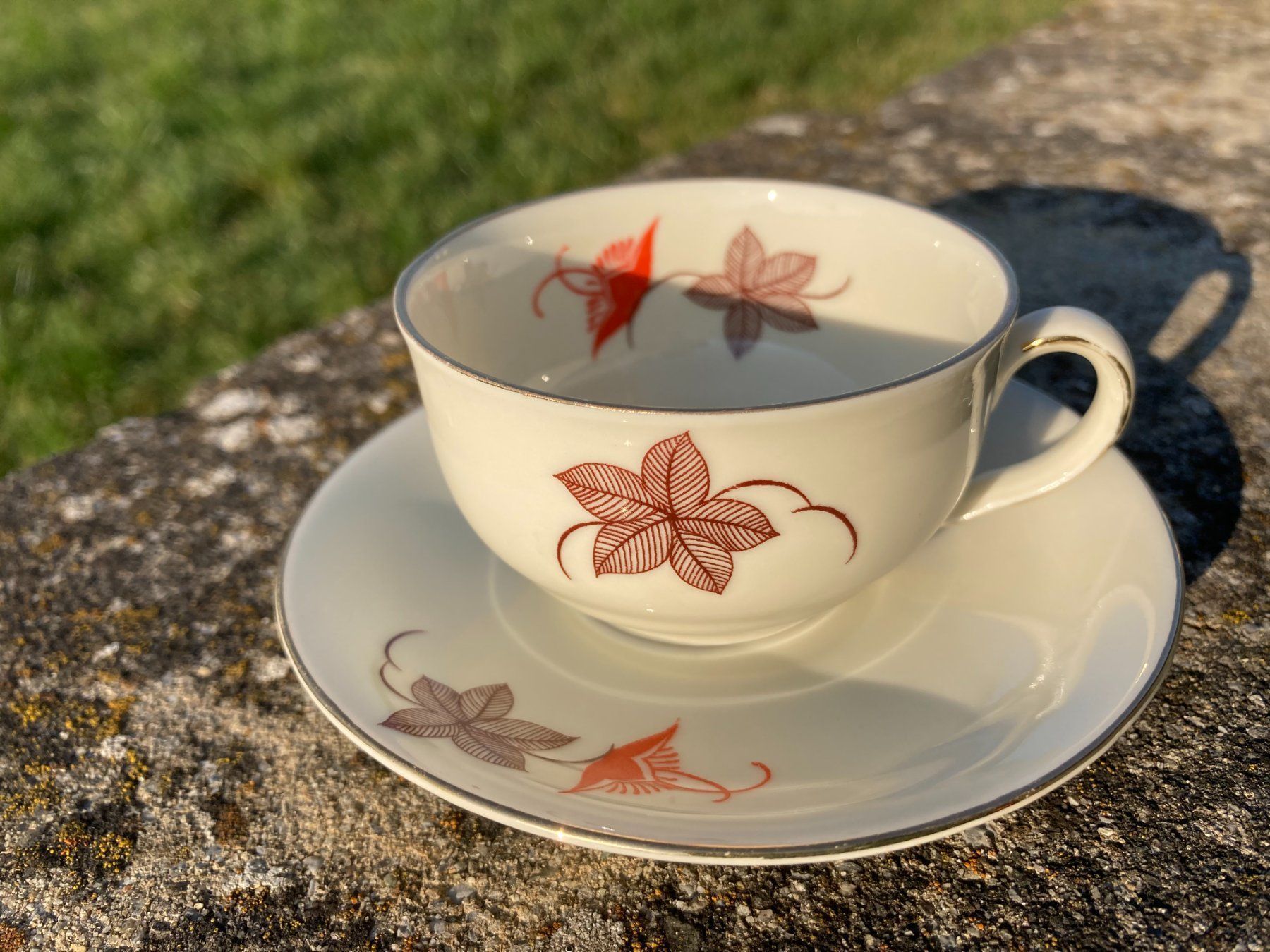 Tazze: Antike  Espressotasse Moccatasse mit Untertasse – Usato da Subingen venduto da Etageren 1