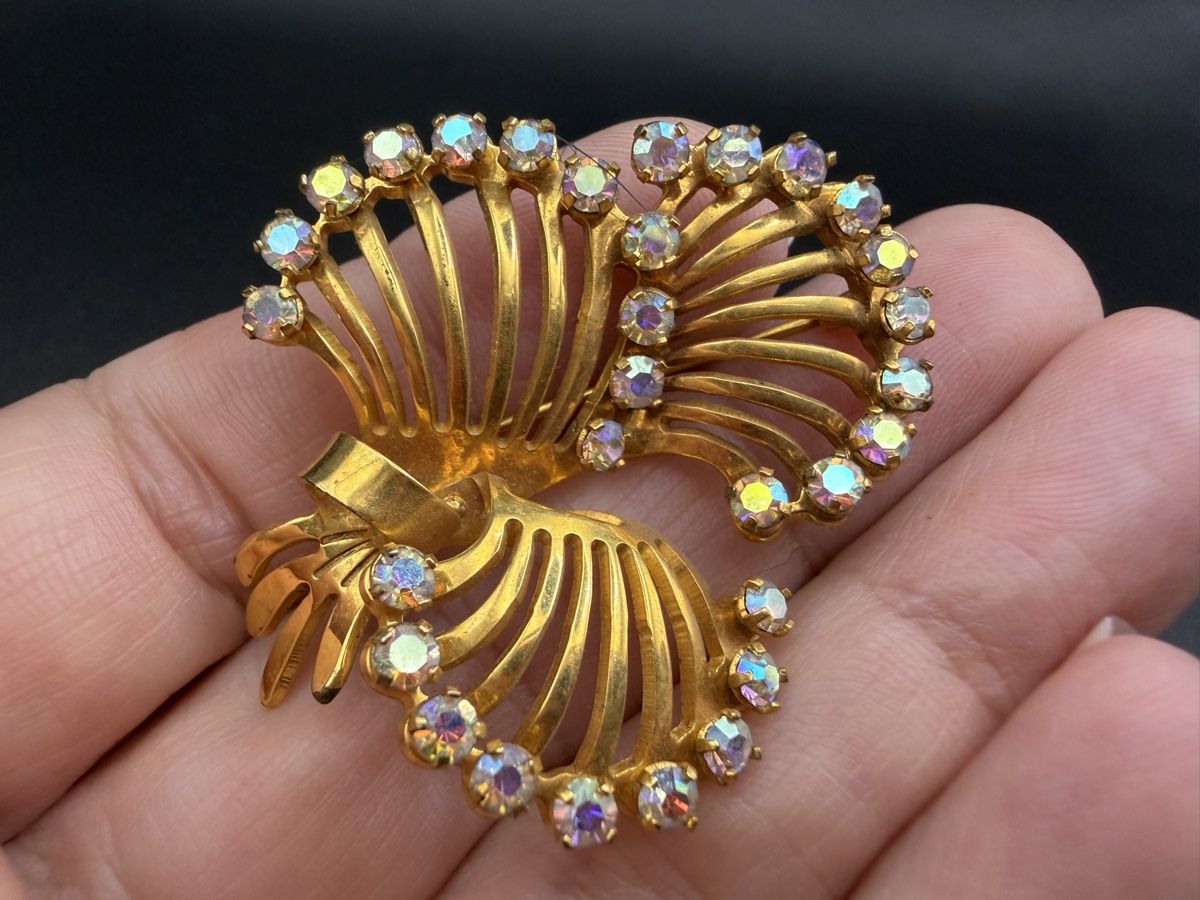 Broches & Aiguilles: Vintage-Brosche Goldfarbe, Strasssteinen – D'occasion à Lamone par LaCantinaMagica 4