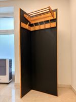 Porte-manteau en bois vintage, style scandinave. 