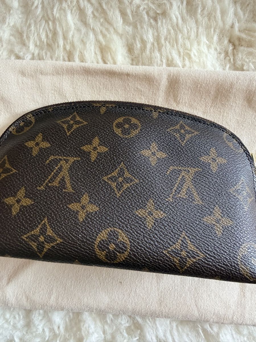 Louis Vuitton Taschen für Damen: Trousse Vuitton – Gebraucht aus Lausanne von Meganelausanne 2
