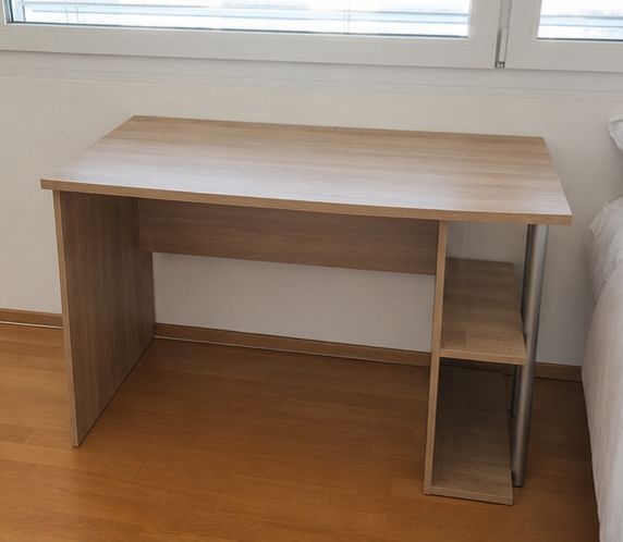 Scrivanie: Desk + Chair / Schreibtisch + Stuhl – Usato da Zürich venduto da per_jl5y