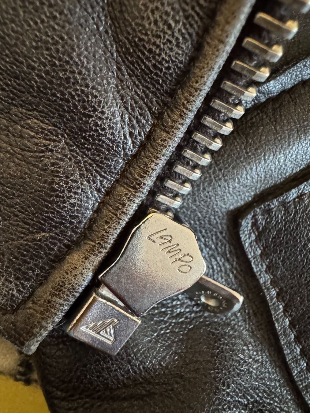 Dolce & Gabbana Jacken: Dolce & Gabbana Mainline - Archive Leather Jacket / Gillet – Gebraucht aus Canobbio von kk_dee 8