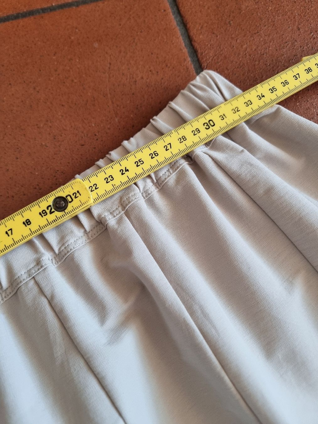 Cos Gonne: Cos long skirt – Usato da Cadro venduto da YukikoKa 4