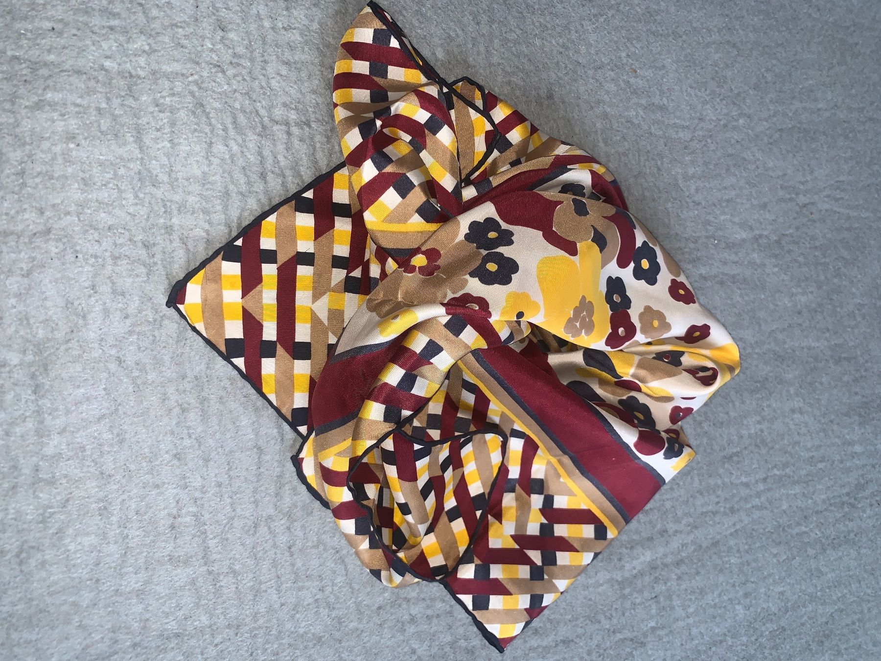 Foulard & Sciarpe: Vintage Seidentuch 75 x 75 cm – Usato da Richterswil venduto da Moii89 2