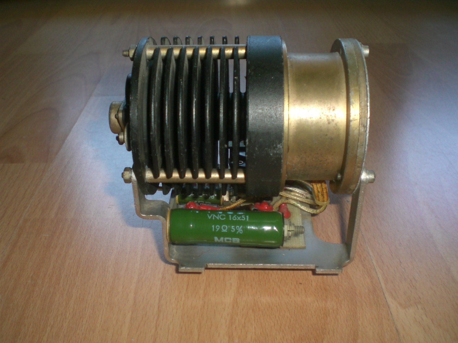 Messen: Regulator Alouette lll – Gebraucht aus Grellingen von Neuron67