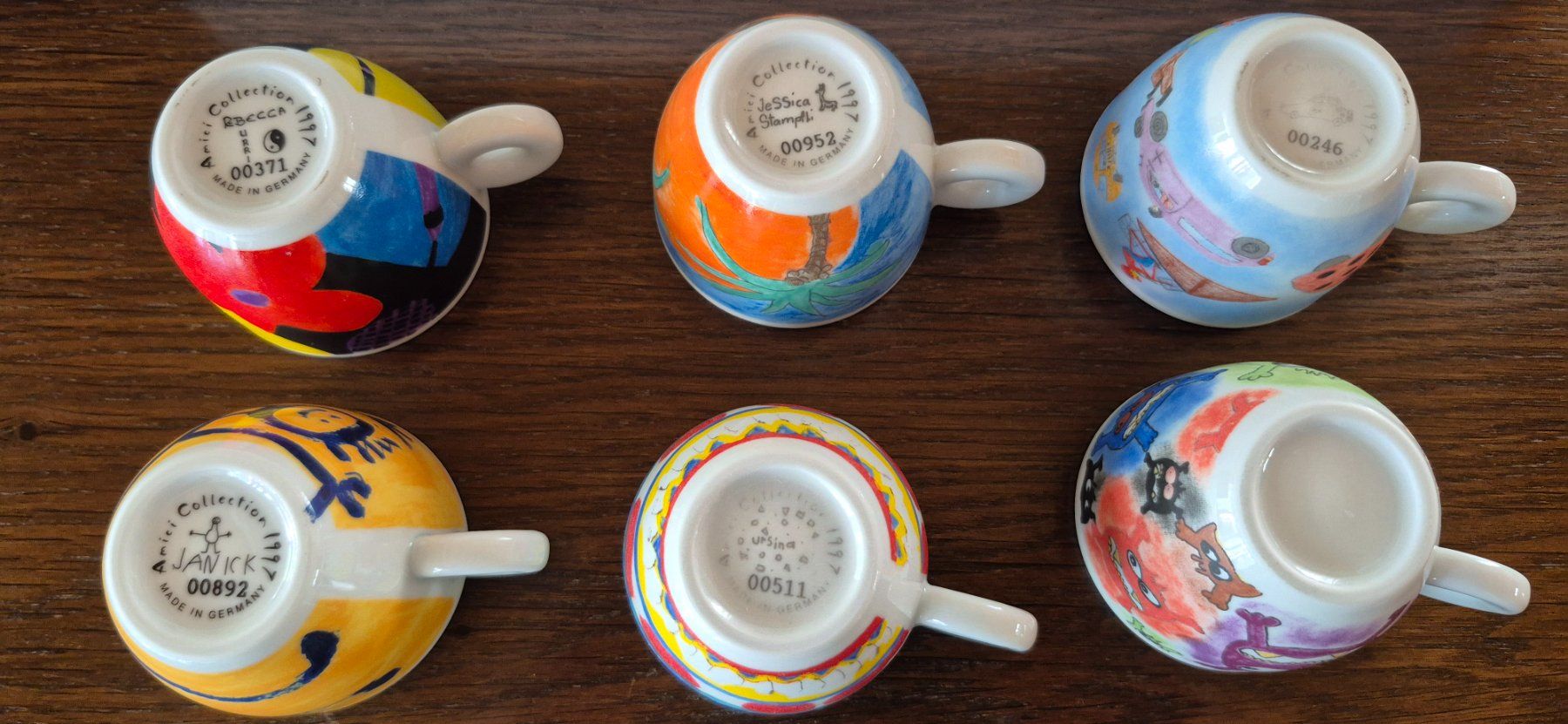 Amici Tazze: AMICI Artist Cups "Swiss Kids" – Usato da Eggersriet venduto da Fredb 4