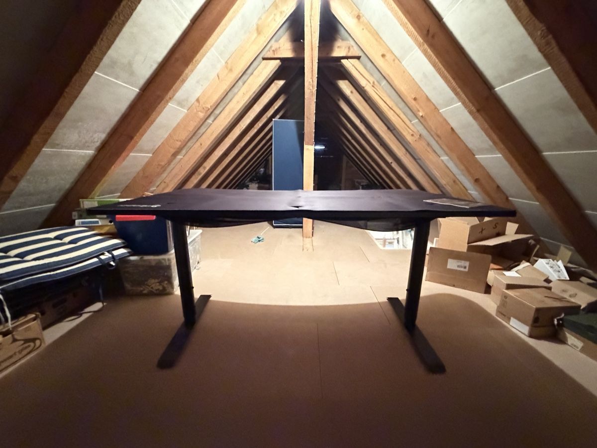 Schreibtische: Arozzi Gaming Tisch Pure Black 160x82cm – Gebraucht aus Kirchberg BE von rem_v9zt 2