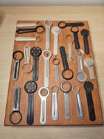 Lot 24 Ouvre-boîtier de montre utilisés
