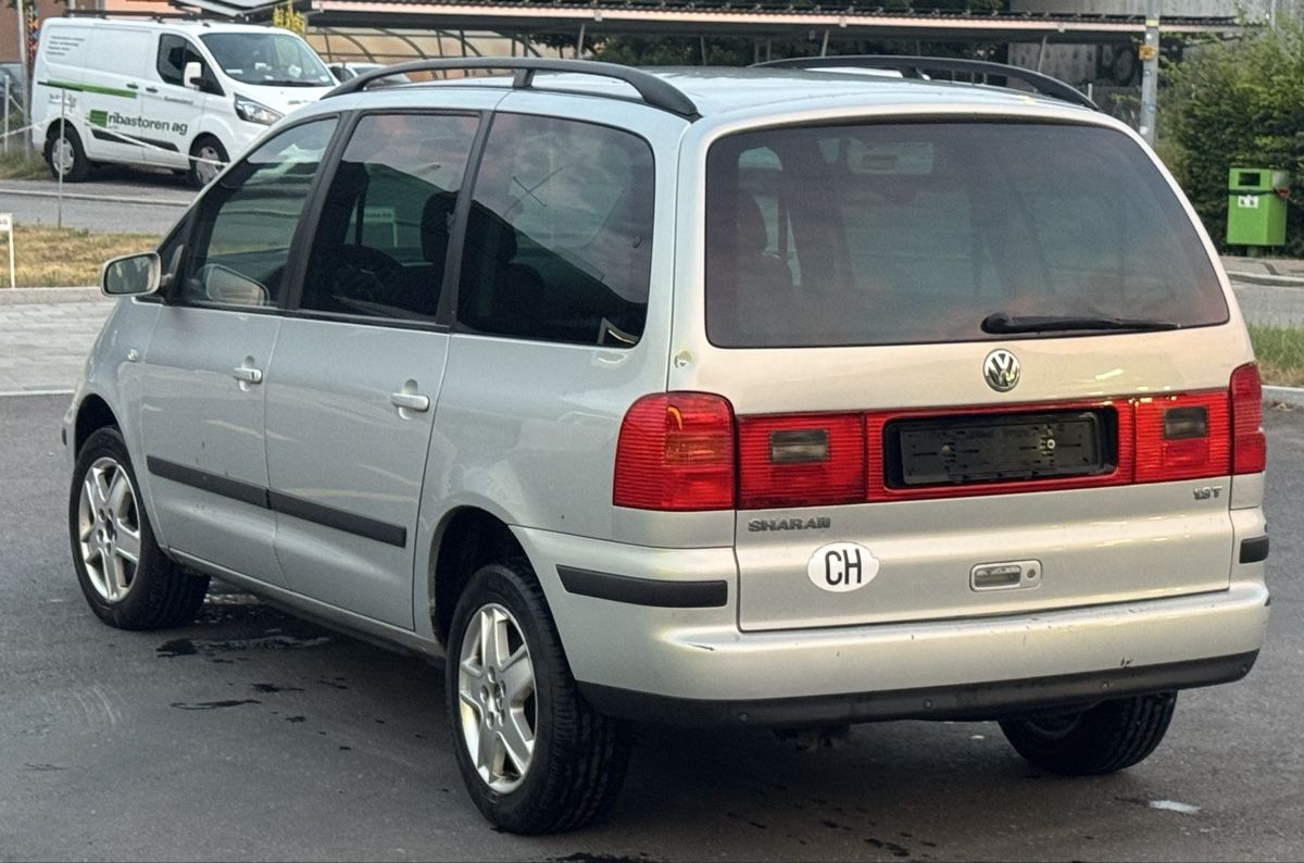 VW Automobili: Vw Sharan – Usato da Bowil venduto da vzg_fns6 3