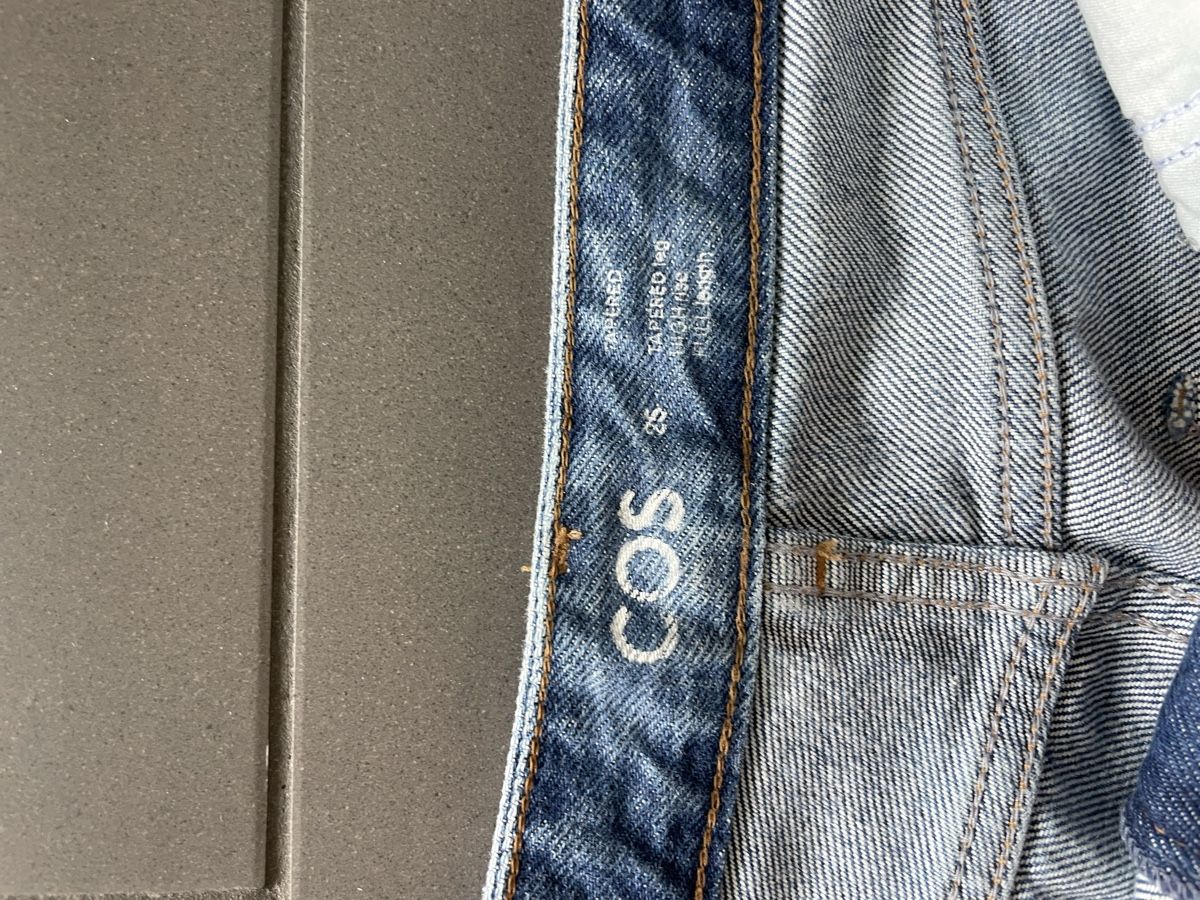 Cos Jeans: COS Jeans – Nuovo (secondo la descrizione) da Oberkirch LU venduto da lea_skv5 1