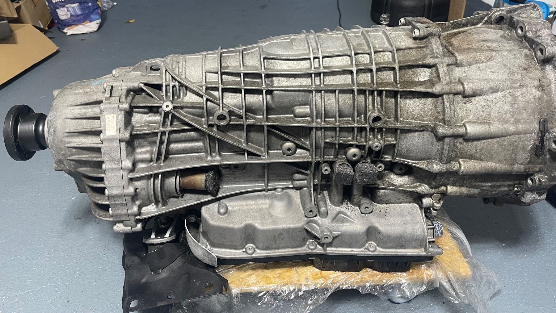 Porsche Tutti pezzi di ricambio auto: Getriebe ZF Panamera 970 Tiptronic – Usato da Thun venduto da luk_7qlx 1