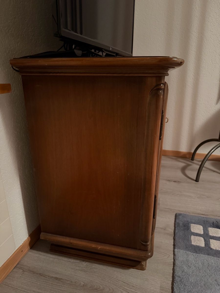 Schränke: Schrank – Gebraucht aus Auw von rosee_ 2
