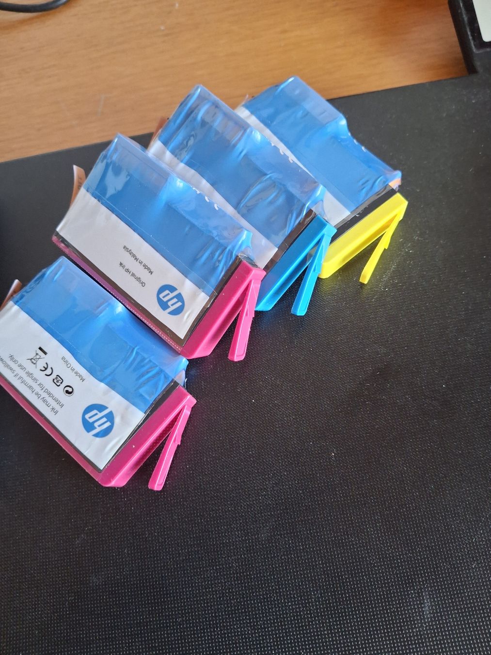 Hewlett Packard Cartucce per stampanti & toner: HP Druckeroatronen – Nuovo e nell'imballaggio originale da Seengen venduto da elav 3