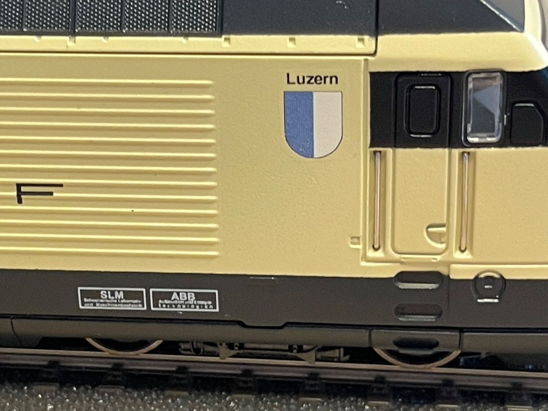 Märklin Modellini di ferrovie: Märklin Re 460 SBB Custom painted – Nuovo (secondo la descrizione) da Lützelflüh-Goldb venduto da overdose74 4