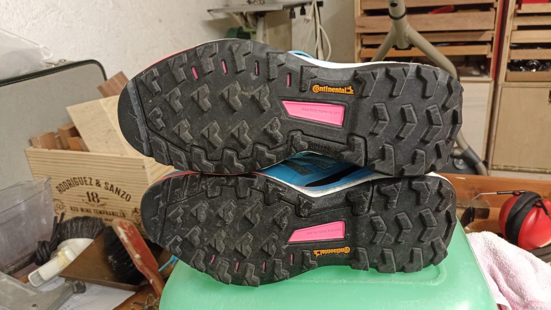 Scarpe da donna: TERREX Skychaser 2 Mid GORE-TEX Wanderschuh – Nuovo (secondo la descrizione) da Zürich venduto da Lvera 2