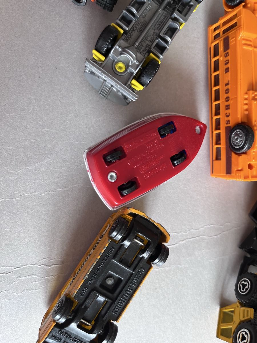 Jouets: Grosses Spielzeugauto – D'occasion à walenstadt par Blumenzeit 5