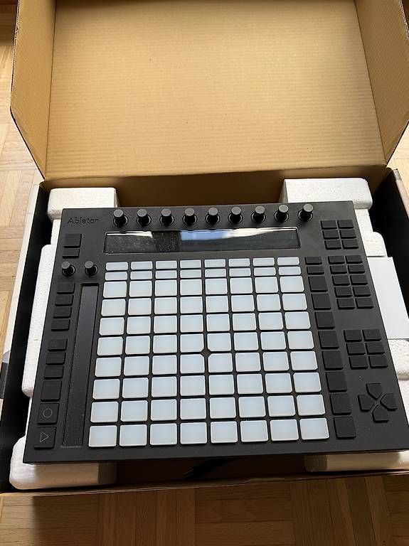 Musikinstrumente: Ableton Push  – Gebraucht aus Birmensdorf ZH von wal_9jyp 2