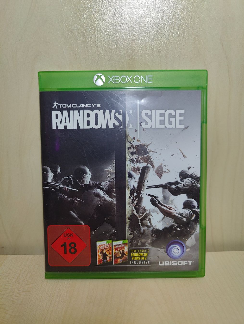 Microsoft Jeux: Rainbow Six Siege Xbox One – D'occasion à Sulgen par WhiteWolf3