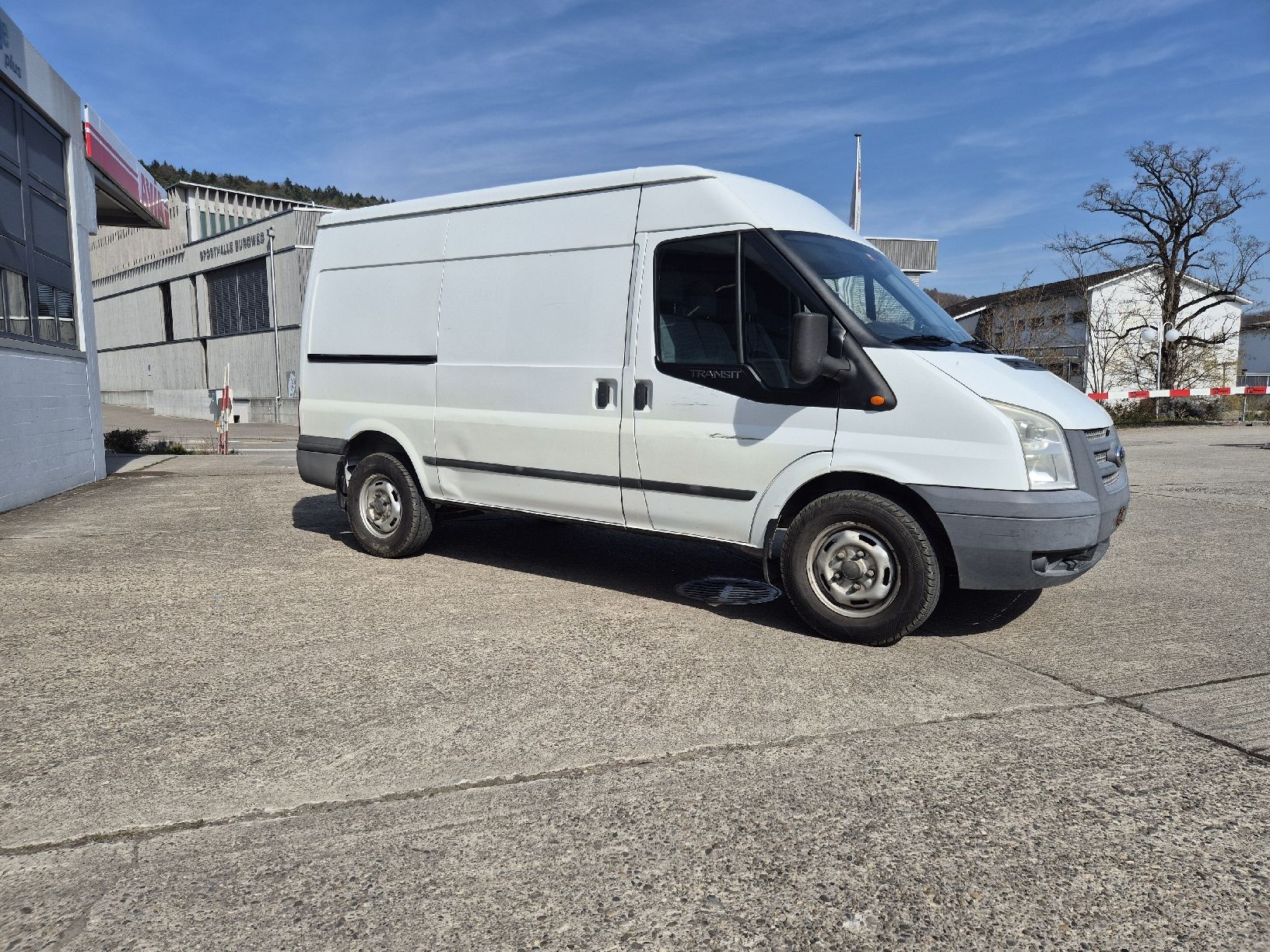 Ford Véhicules utilitaires: Ford Transit 350M – D'occasion à Weiningen TG par Abcde2 1