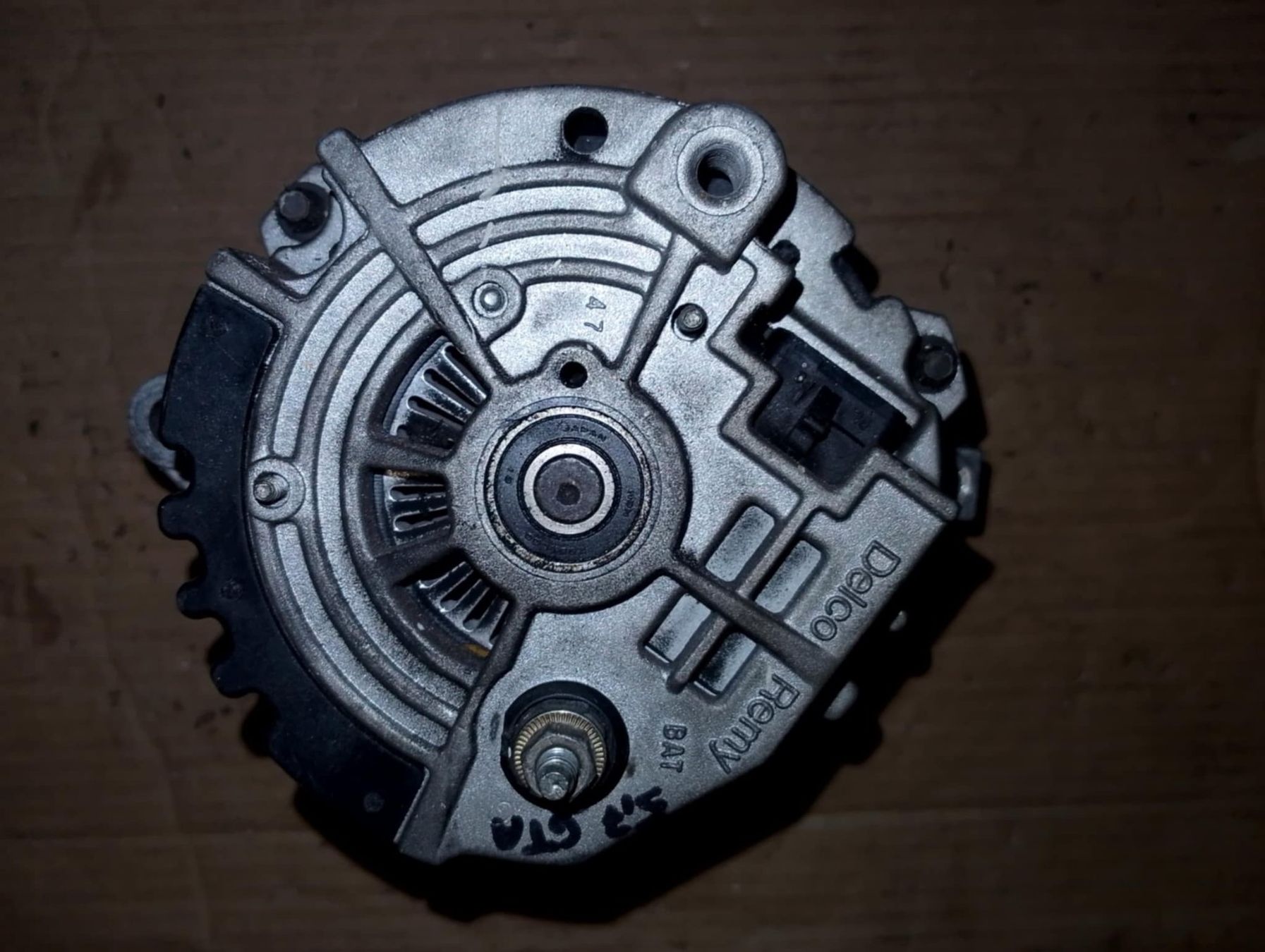 GM Tutti pezzi di ricambio auto: Alternator  GM 3 – Usato da Niedergösgen venduto da usc_tt5r 5