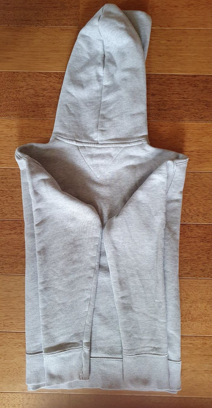 Tommy Hilfiger Maglioni & Felpe: Tommy Heans Hoodie – Usato da Steinhausen venduto da parashkevoff 2