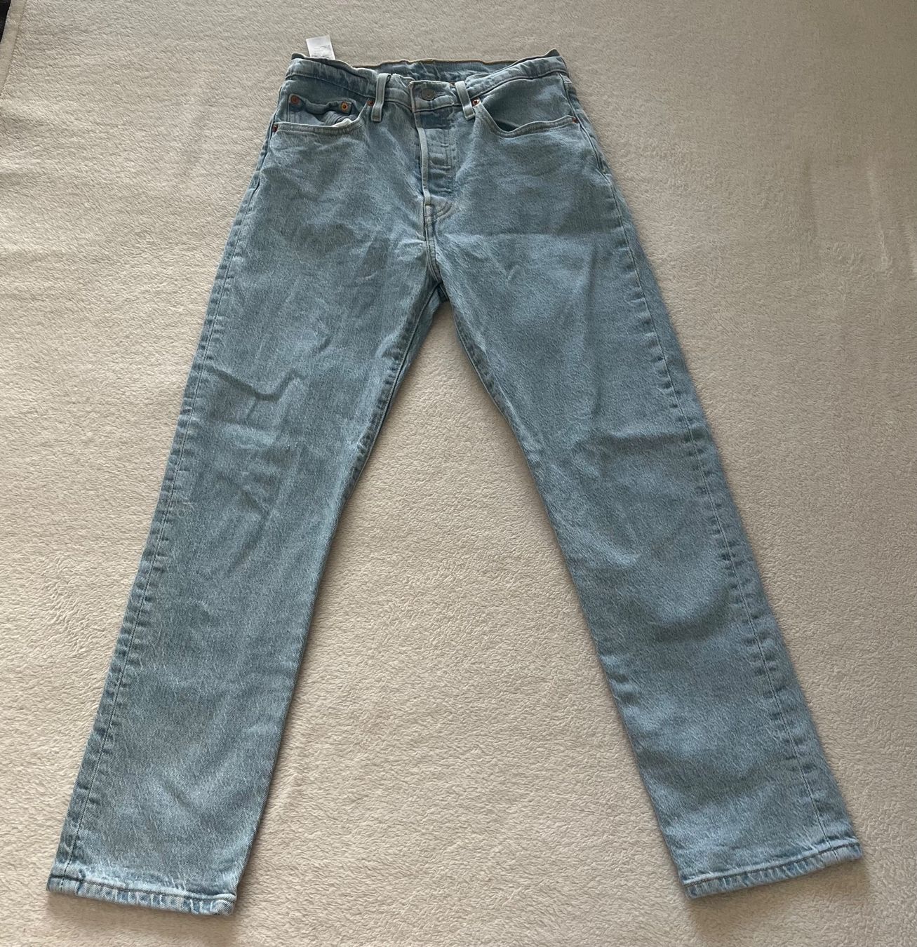 Levi's Jeans: NEUE Levi's 501 Jeans W28 L28 – Nuovo (secondo la descrizione) da Wettingen venduto da Andi_95