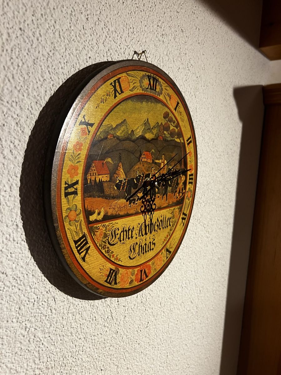 Uhren: Wanduhr Appenzeller Motiv – Gebraucht aus Schönengrund von Oldbutgold93 1